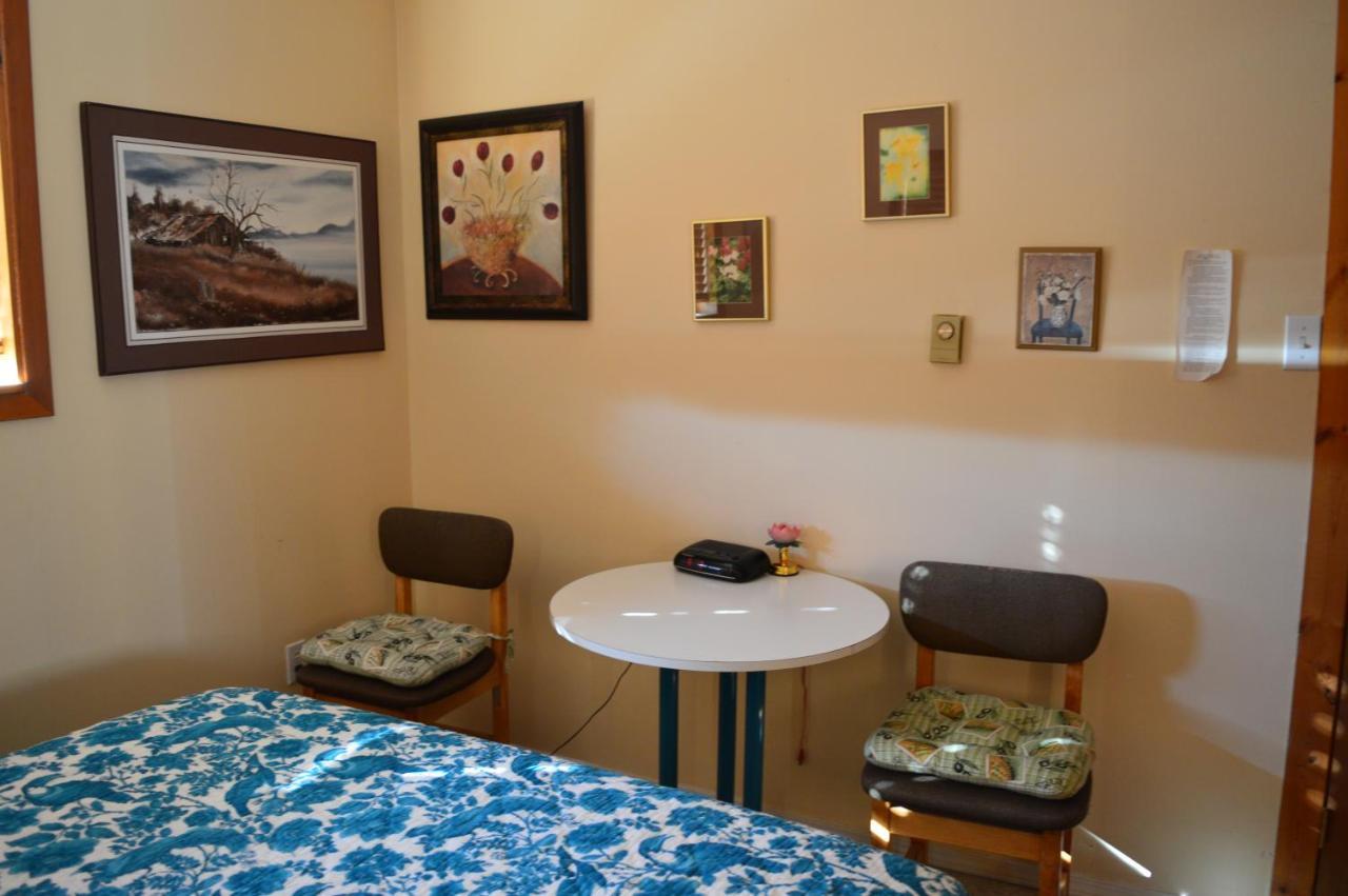 Estuary House Reflexology B&B Кортни Экстерьер фото