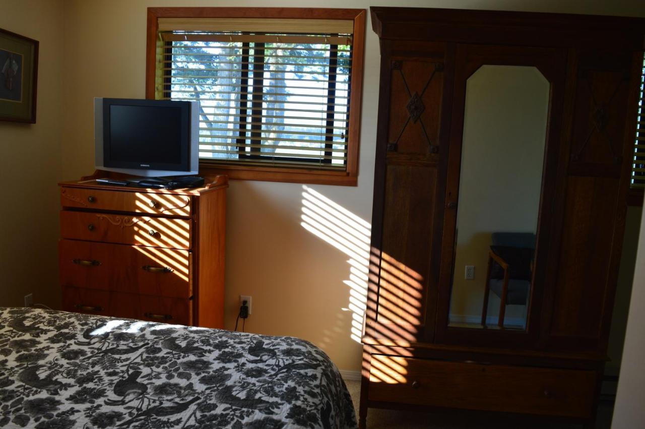 Estuary House Reflexology B&B Кортни Экстерьер фото